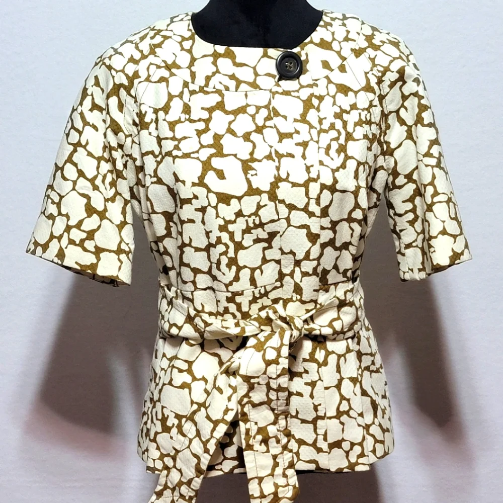 J. Crew Stylish Cream and Brown Women's Tailored Fit‎ Jacket SIZE 6. #744